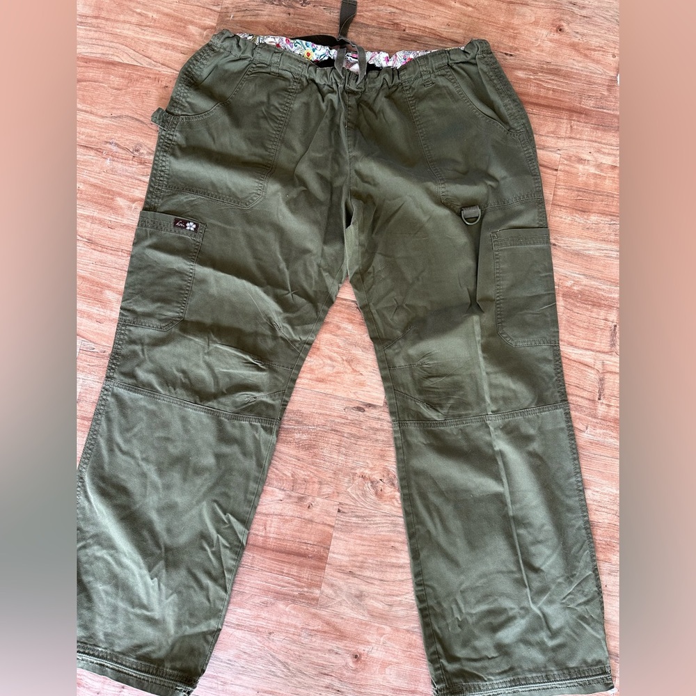 Koi Cargo scrubs